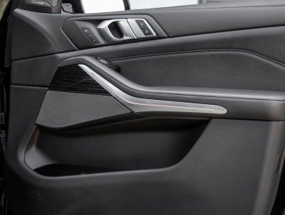 2024 BMW X7 M60i