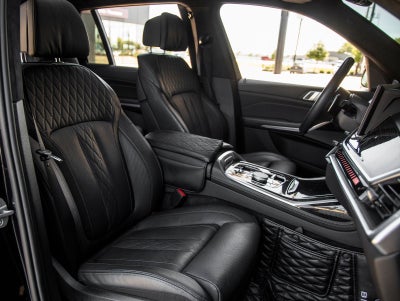 2024 BMW X7 M60i