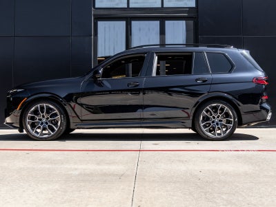 2024 BMW X7 M60i