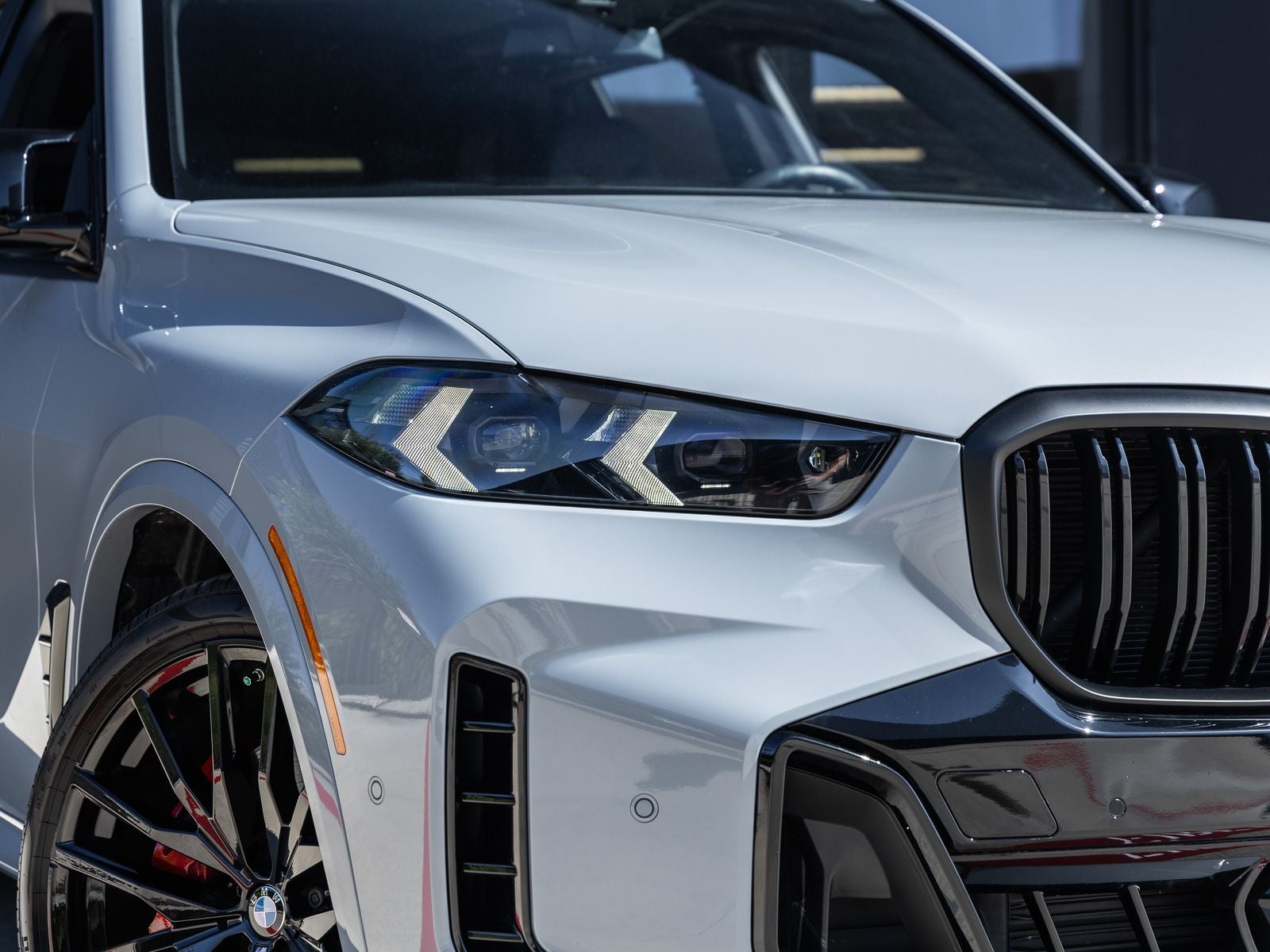 2025 BMW X5 M60i