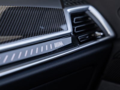 2025 BMW X5 M60i