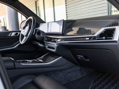 2025 BMW X5 M60i