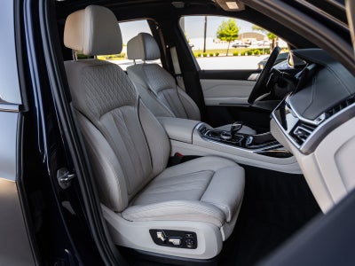 2021 BMW X7 M50i