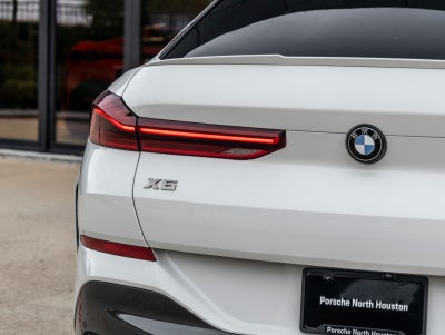 2021 BMW X6 M50i