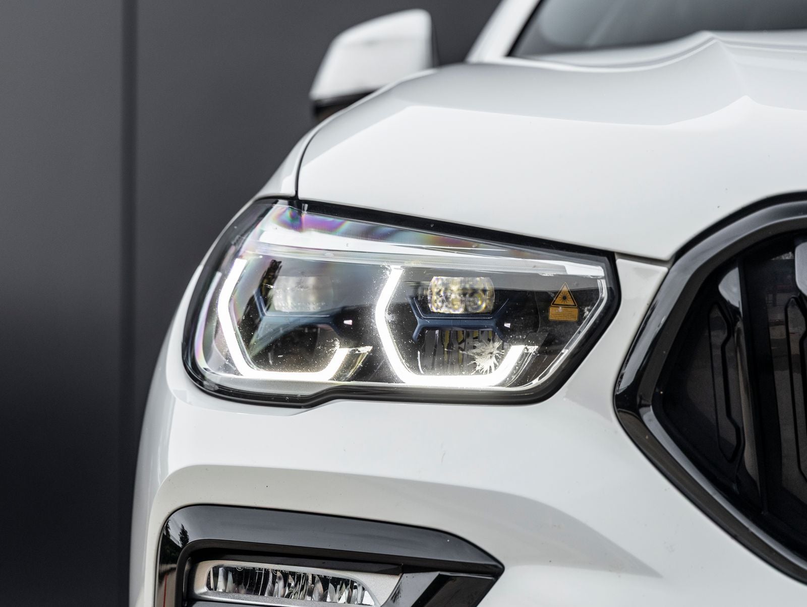 2021 BMW X6 M50i