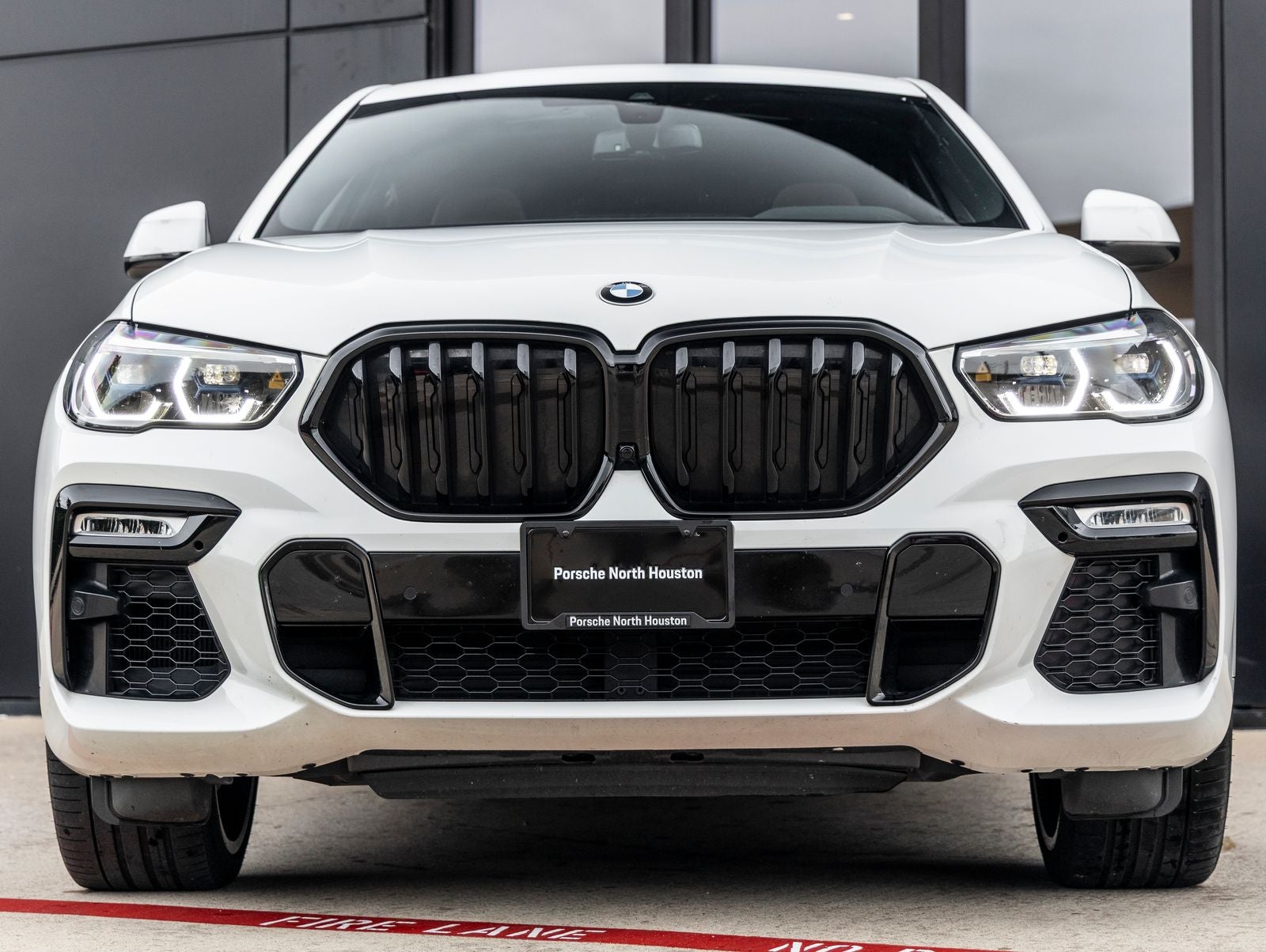 2021 BMW X6 M50i