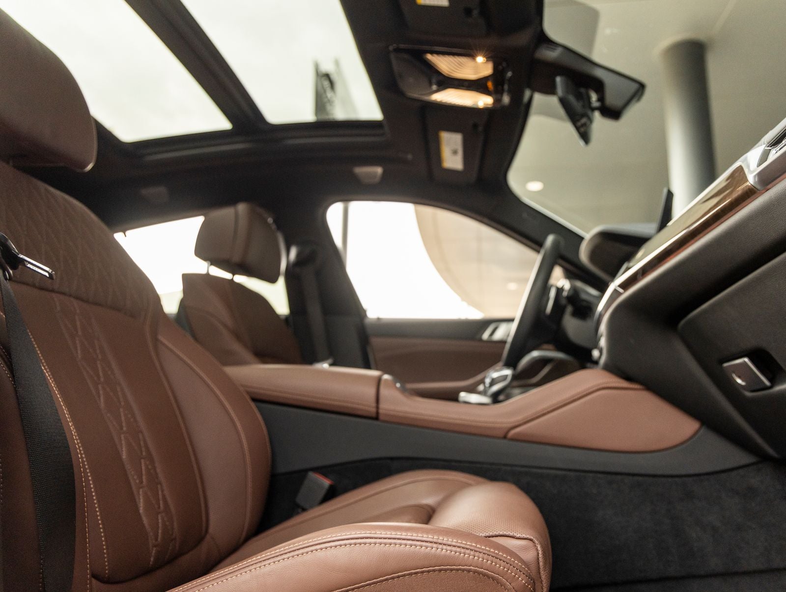 2021 BMW X6 M50i