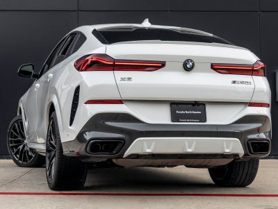 2021 BMW X6 M50i