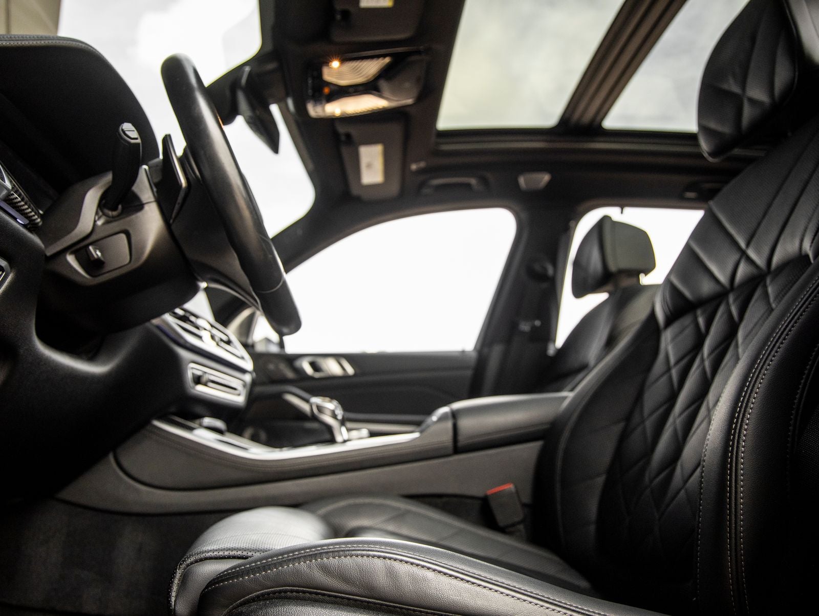 2023 BMW X5 M50i