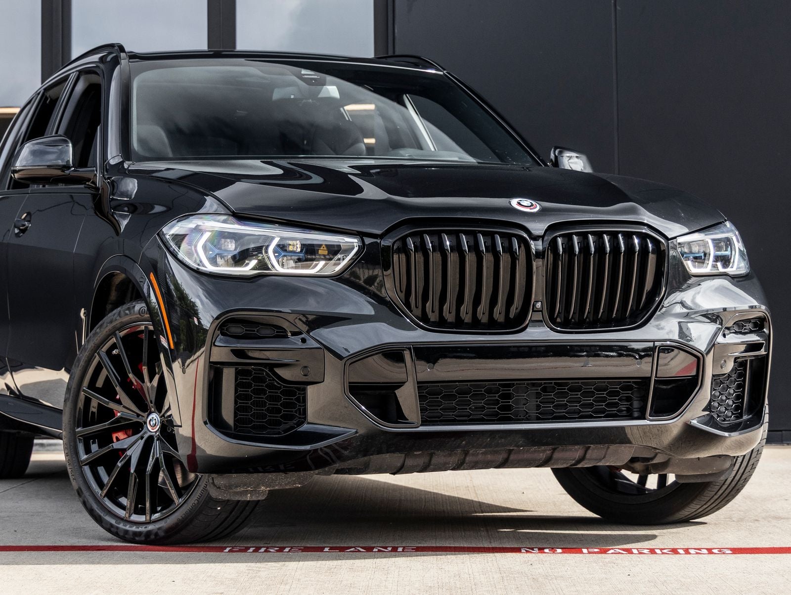 2023 BMW X5 M50i