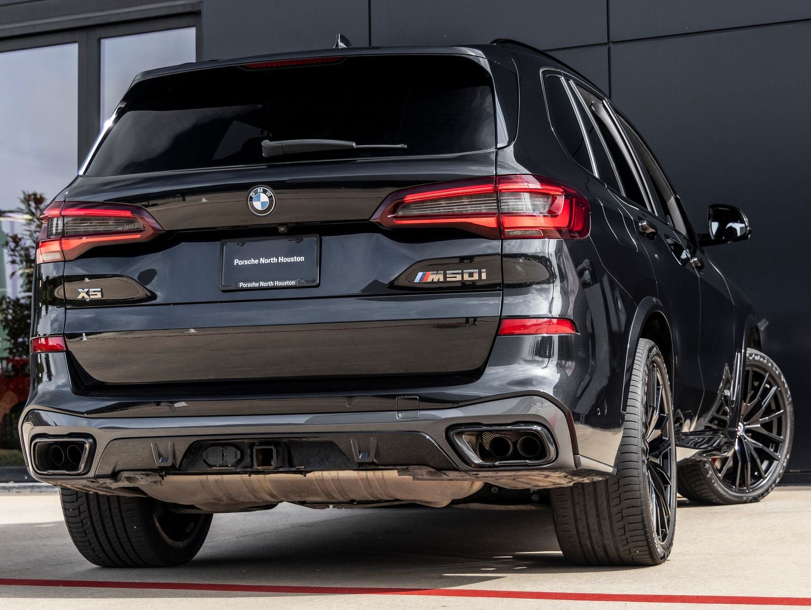 2023 BMW X5 M50i