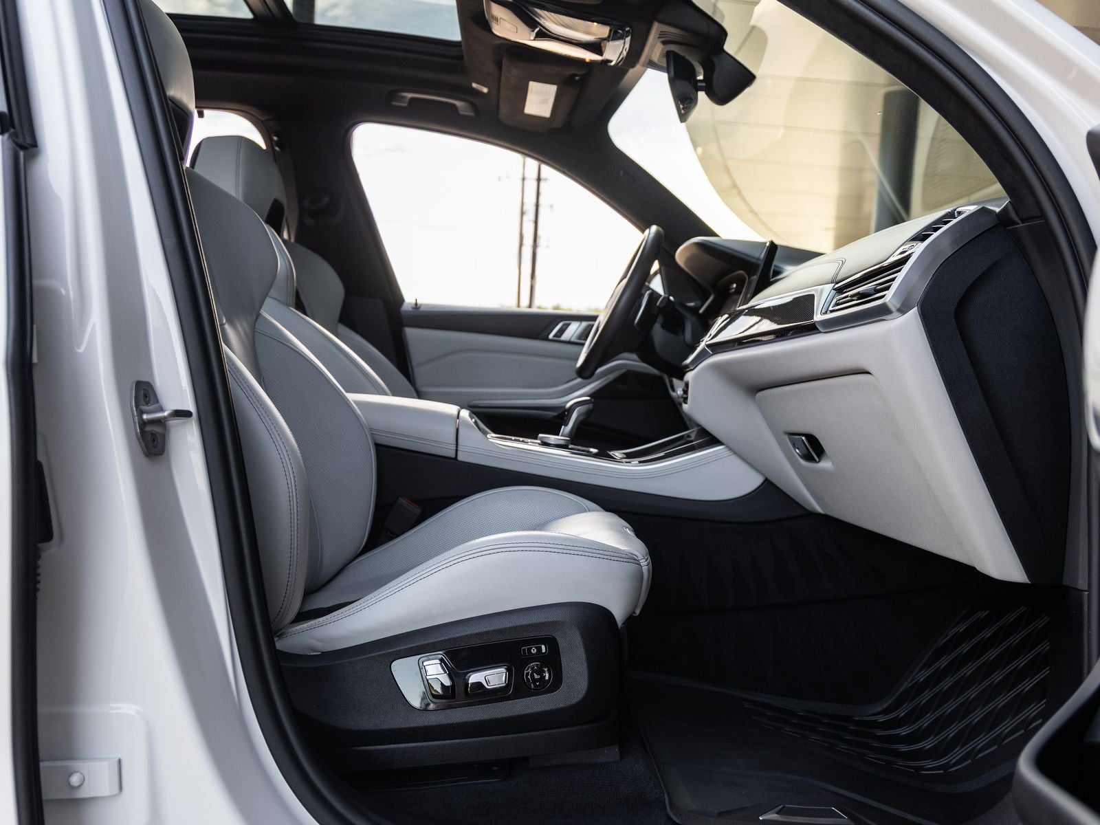 2022 BMW X5 M Sports Activity Vehicle