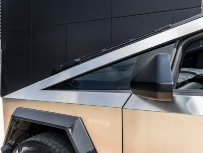 2024 Tesla Cybertruck Cyberbeast