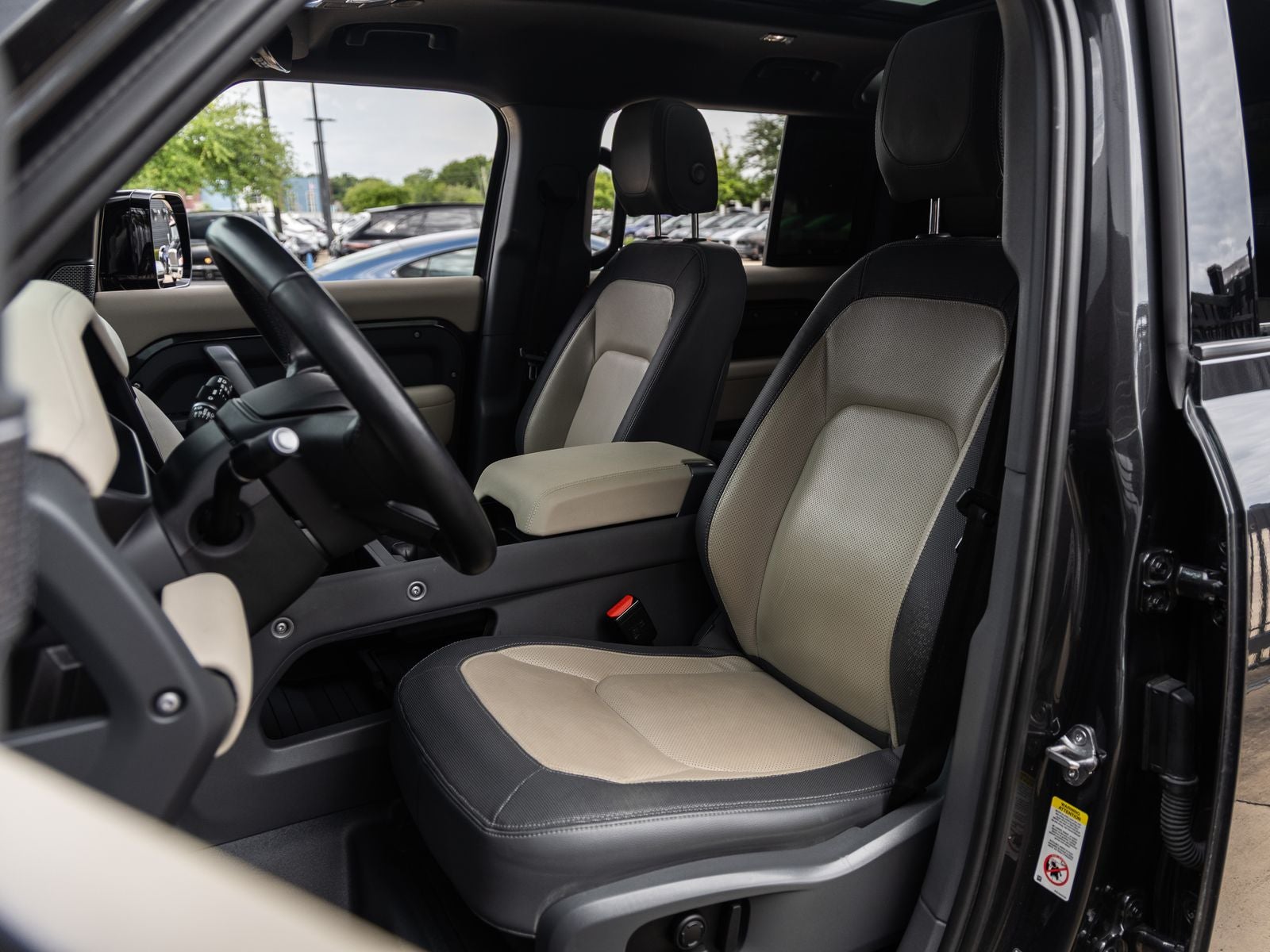 2023 Land Rover Defender 110 X-Dynamic SE