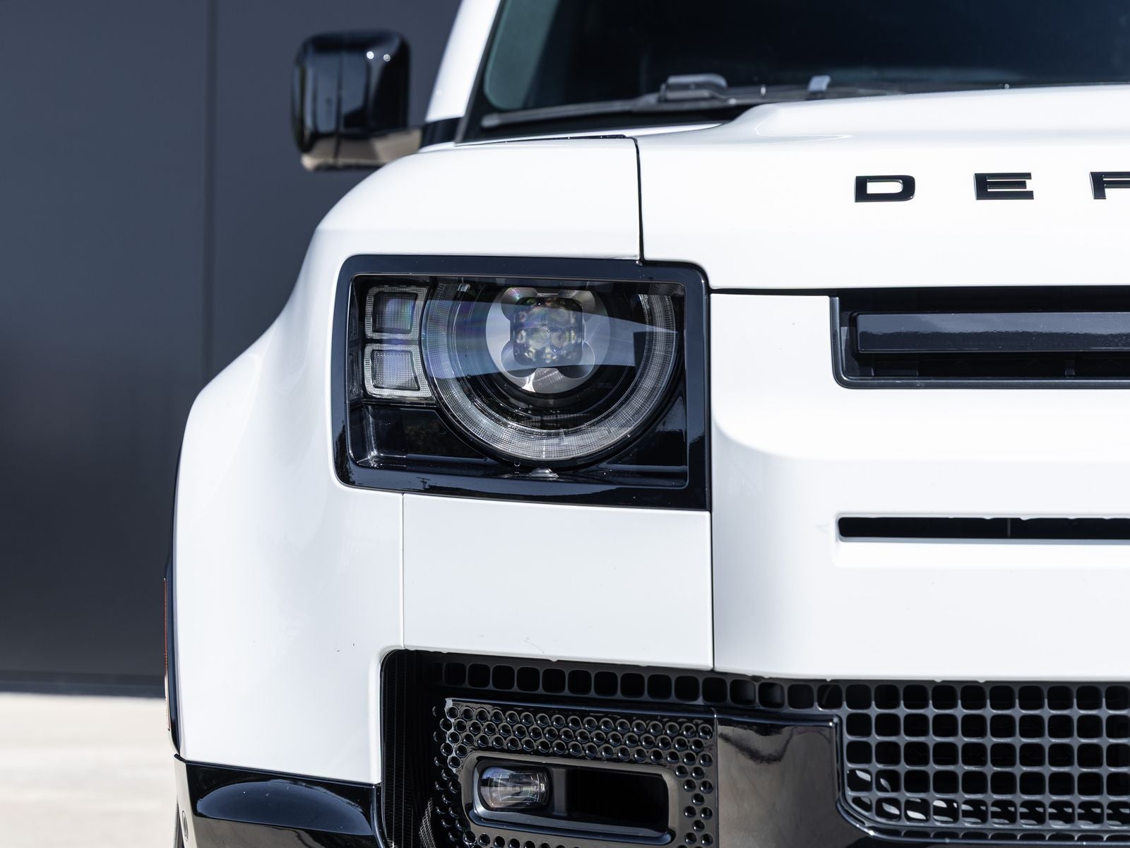 2023 Land Rover Defender 110 X-Dynamic SE