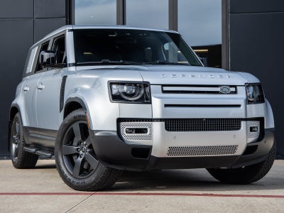 2024 Land Rover Defender 110 SE