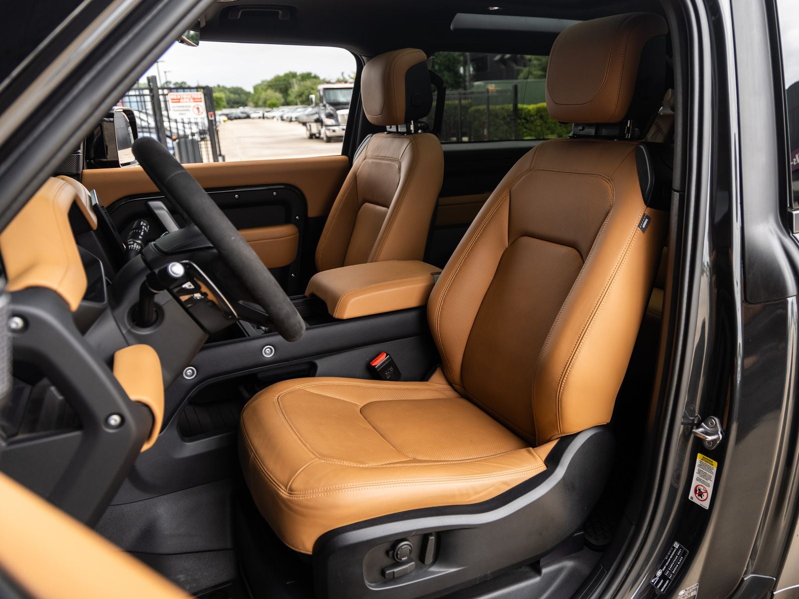 2024 Land Rover Defender 90 Carpathian Edition