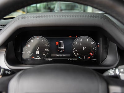 2025 Land Rover Defender 130 V8