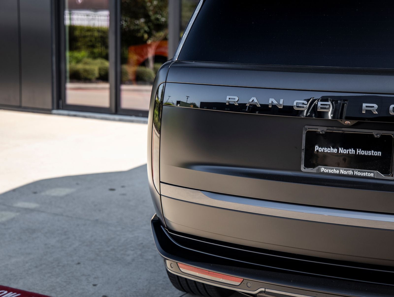 2025 Land Rover Range Rover SE