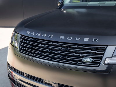 2025 Land Rover Range Rover SE