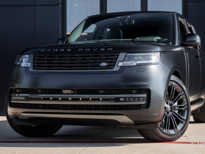 2025 Land Rover Range Rover SE