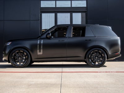 2025 Land Rover Range Rover SE