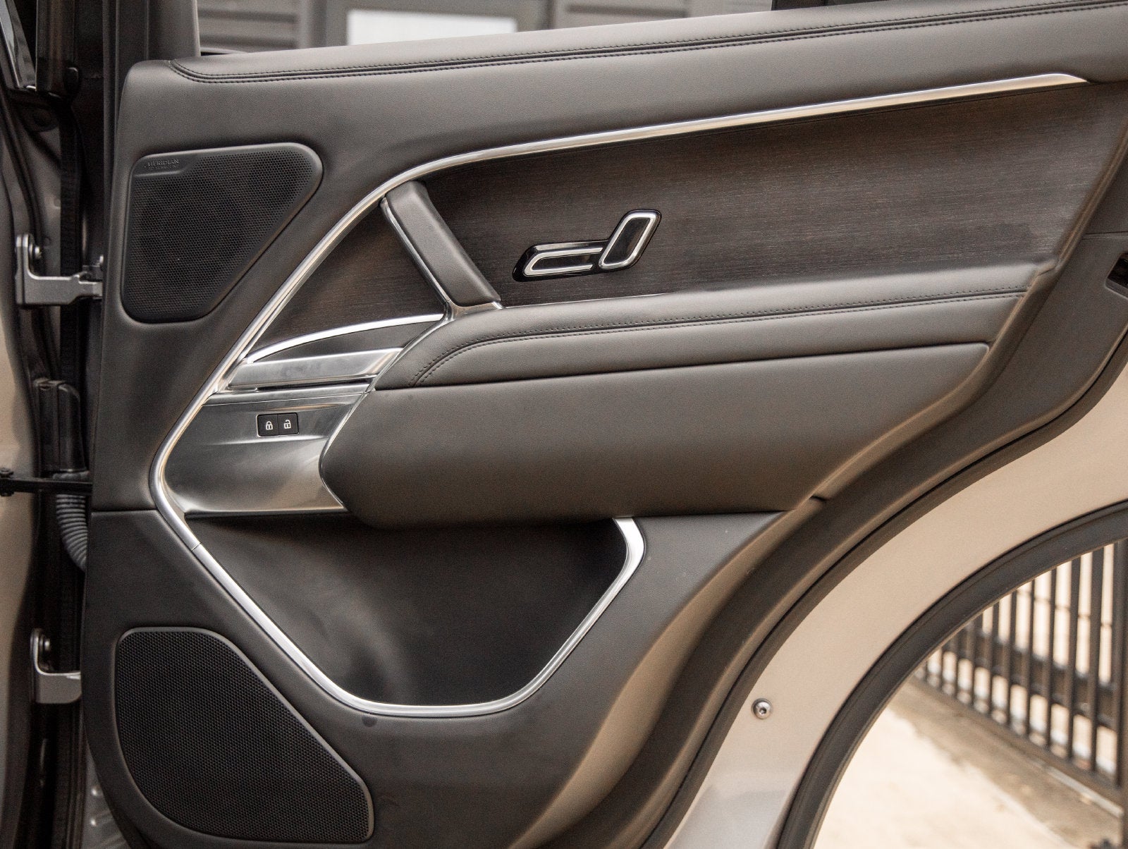 2023 Land Rover Range Rover SE