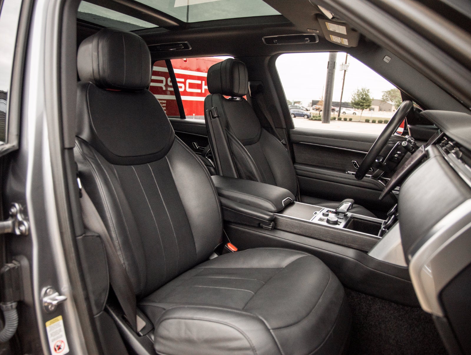 2023 Land Rover Range Rover SE