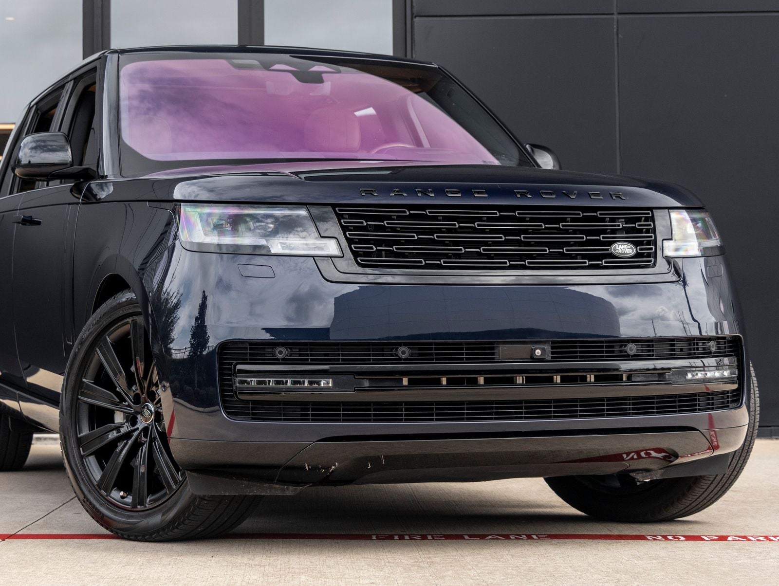 2023 Land Rover Range Rover SE LWB