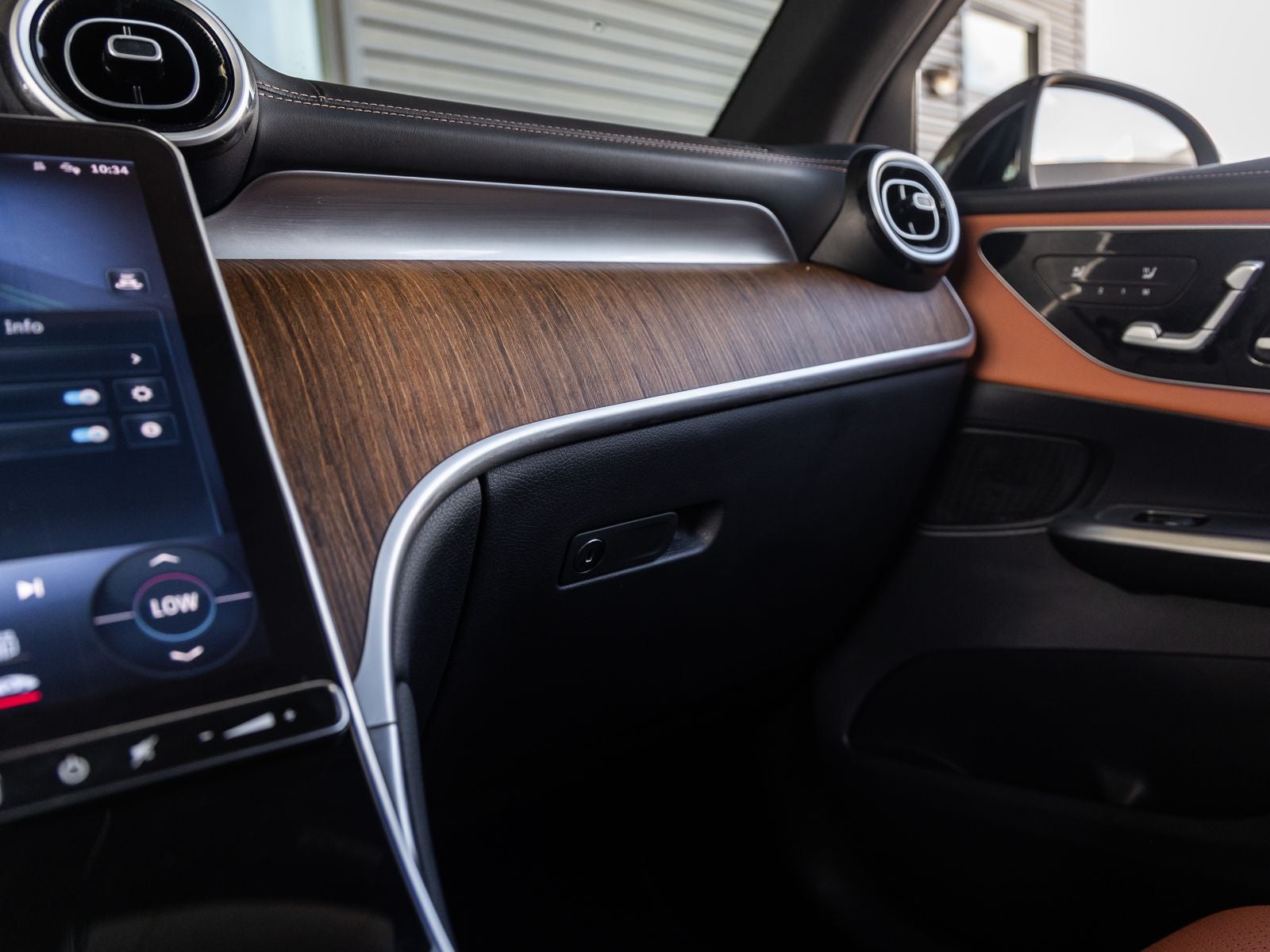 2024 Mercedes-Benz GLC GLC 300