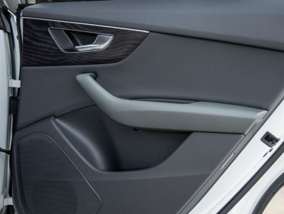 2021 Audi Q8 55 Premium quattro