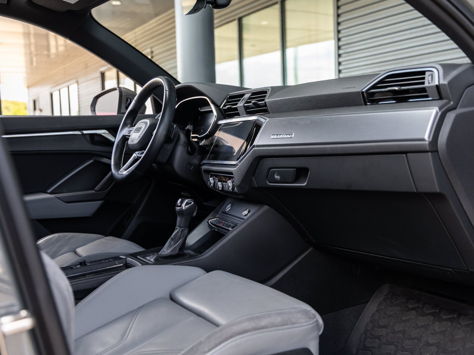 2020 Audi Q3 Premium Plus S line quattro