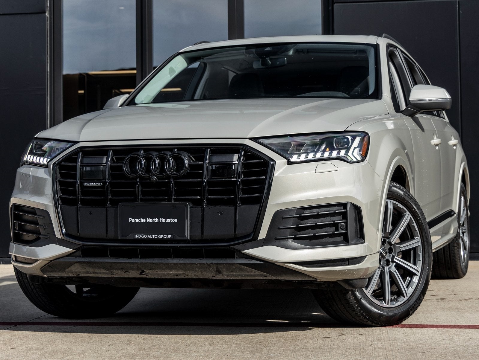 2023 Audi Q7 45 Premium Plus quattro