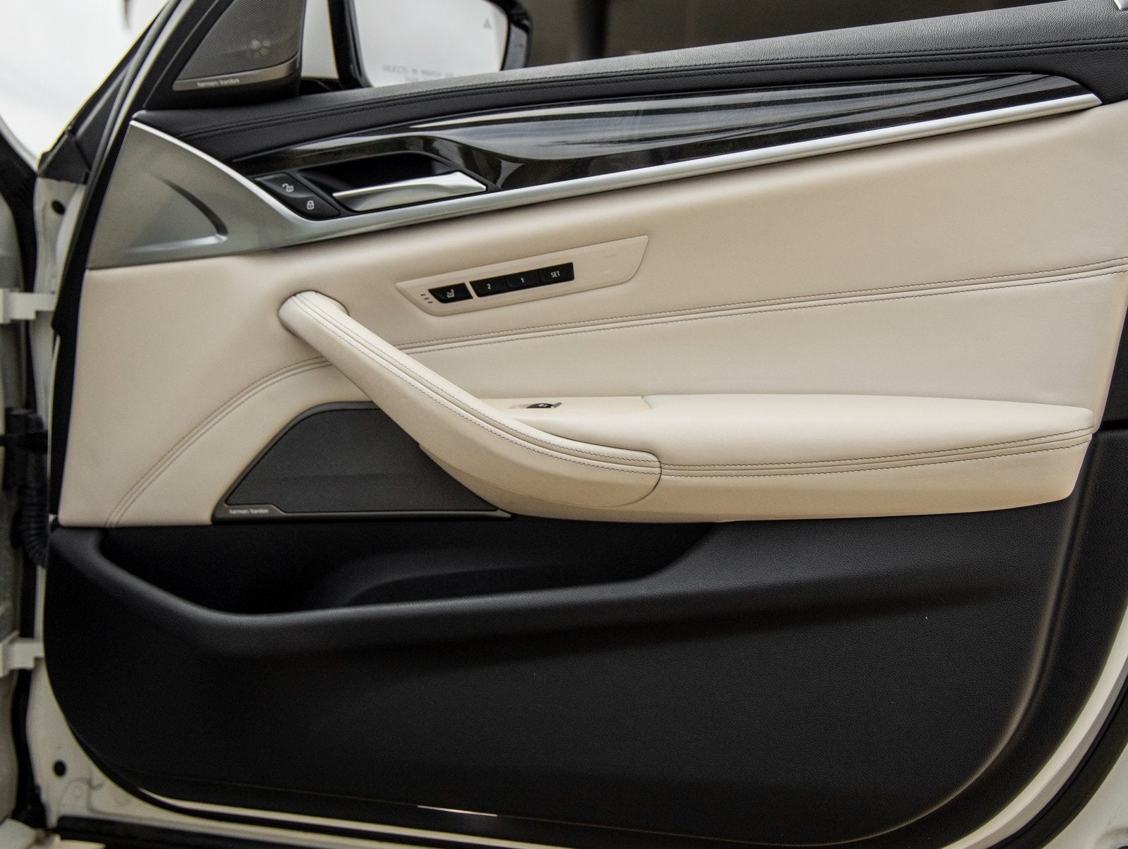 2018 BMW 5 Series 530i