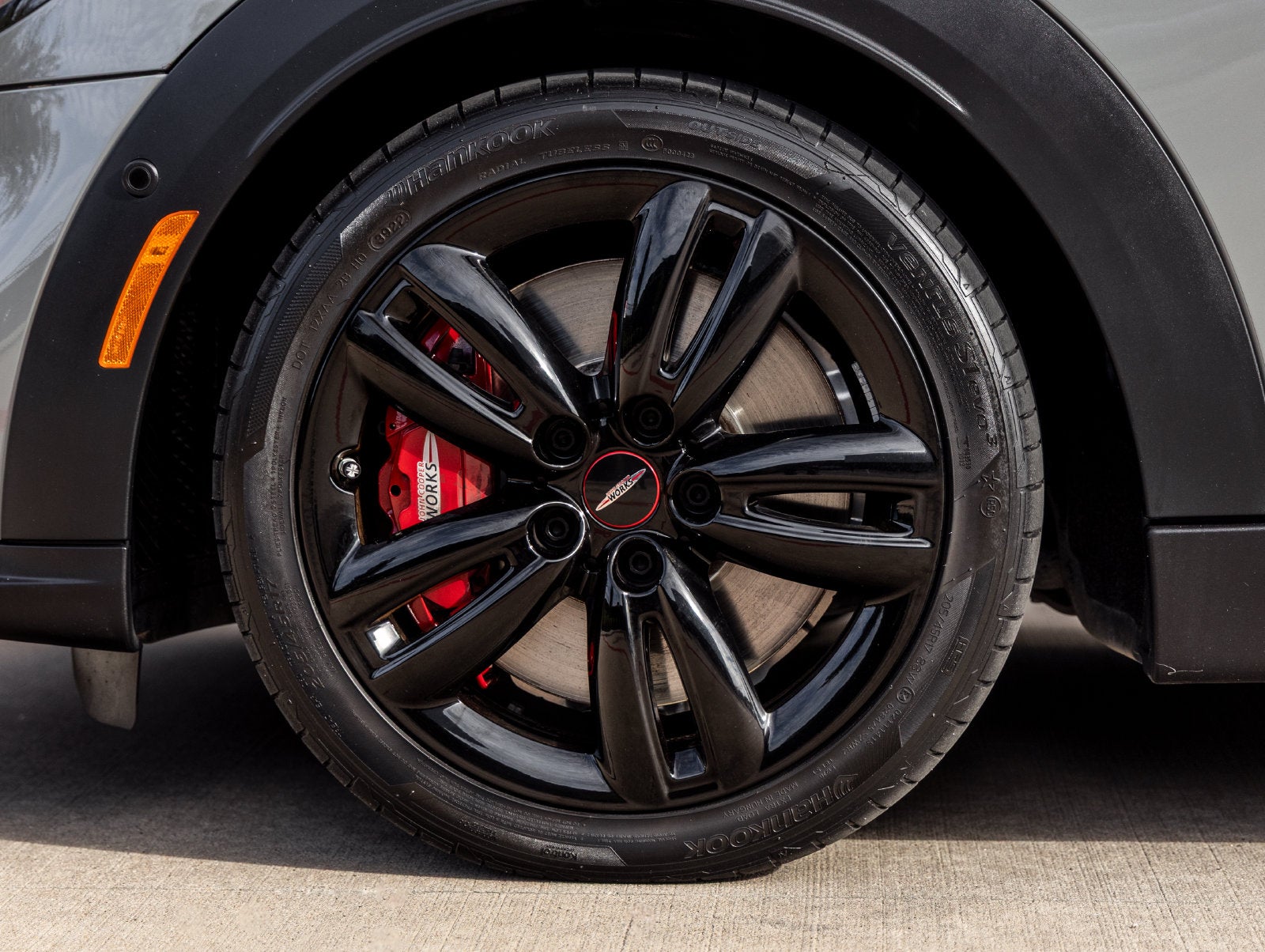 2023 MINI John Cooper Works Base