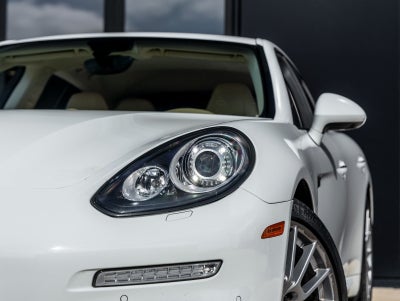 2016 Porsche Panamera Panamera Edition