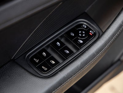 2018 Porsche Panamera 4