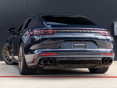 2018 Porsche Panamera 4