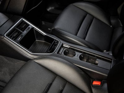 2018 Porsche Panamera 4