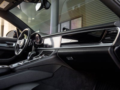 2018 Porsche Panamera 4