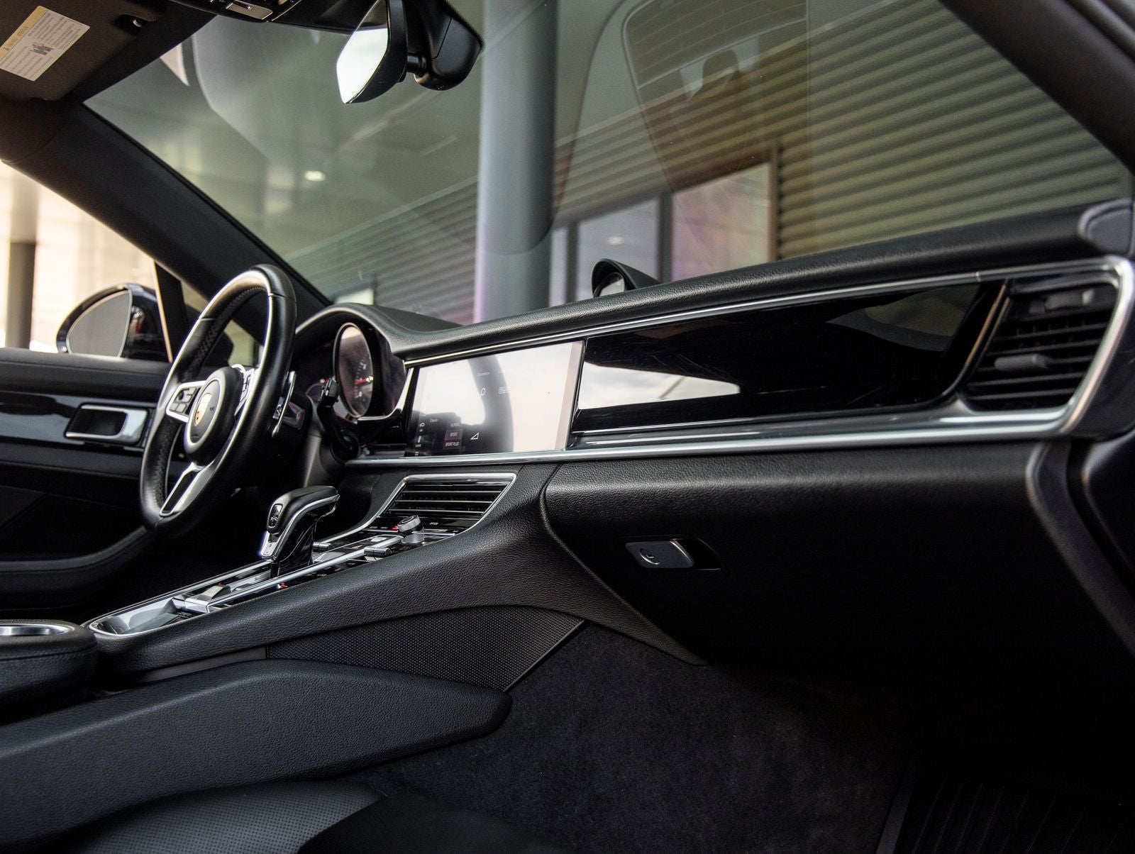 2018 Porsche Panamera 4