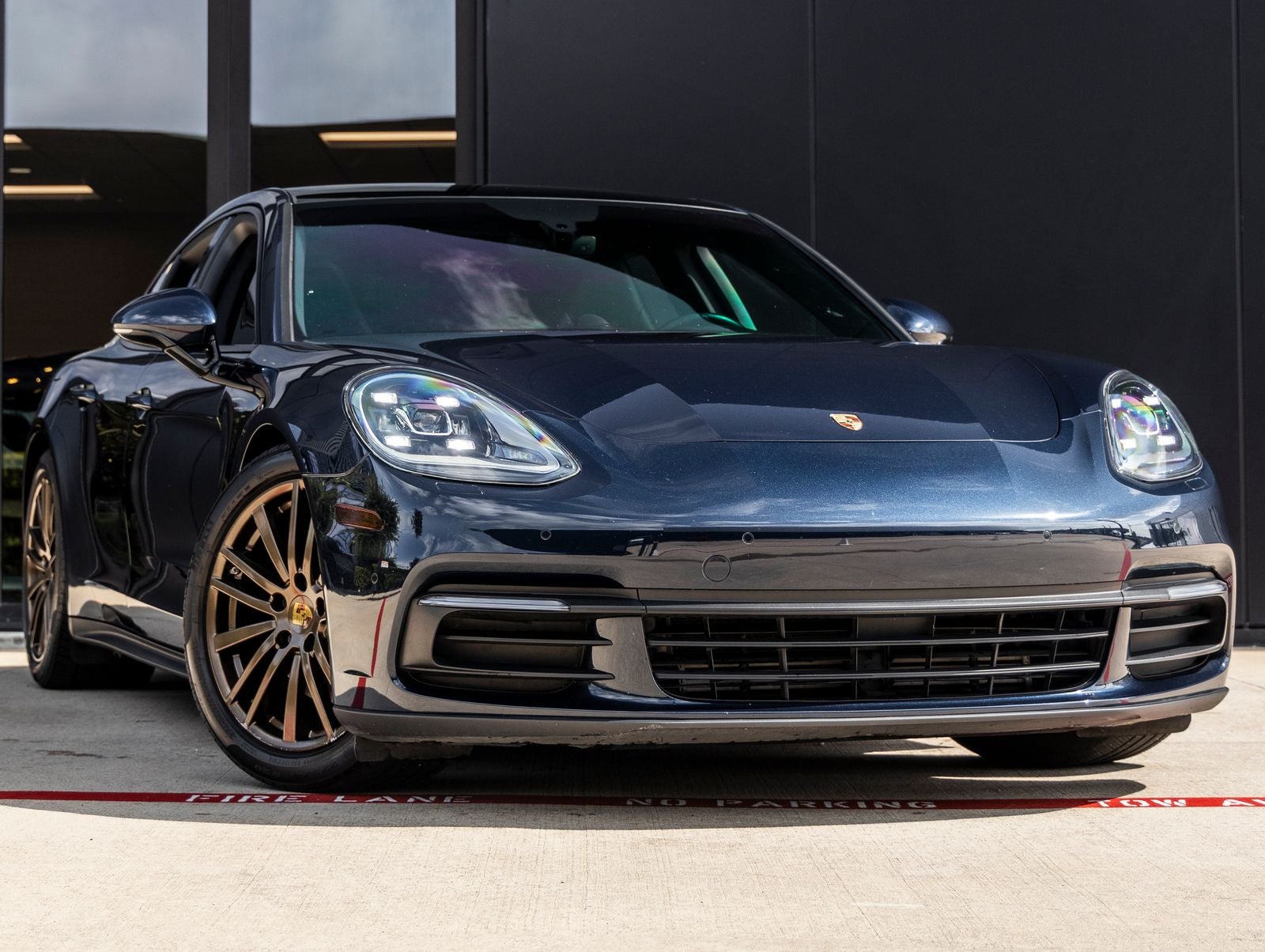 2018 Porsche Panamera 4