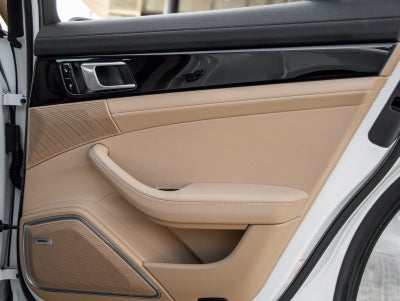 2018 Porsche Panamera Panamera