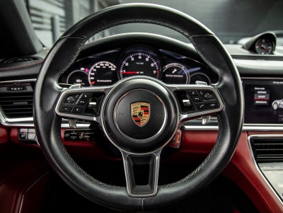 2020 Porsche Panamera Panamera