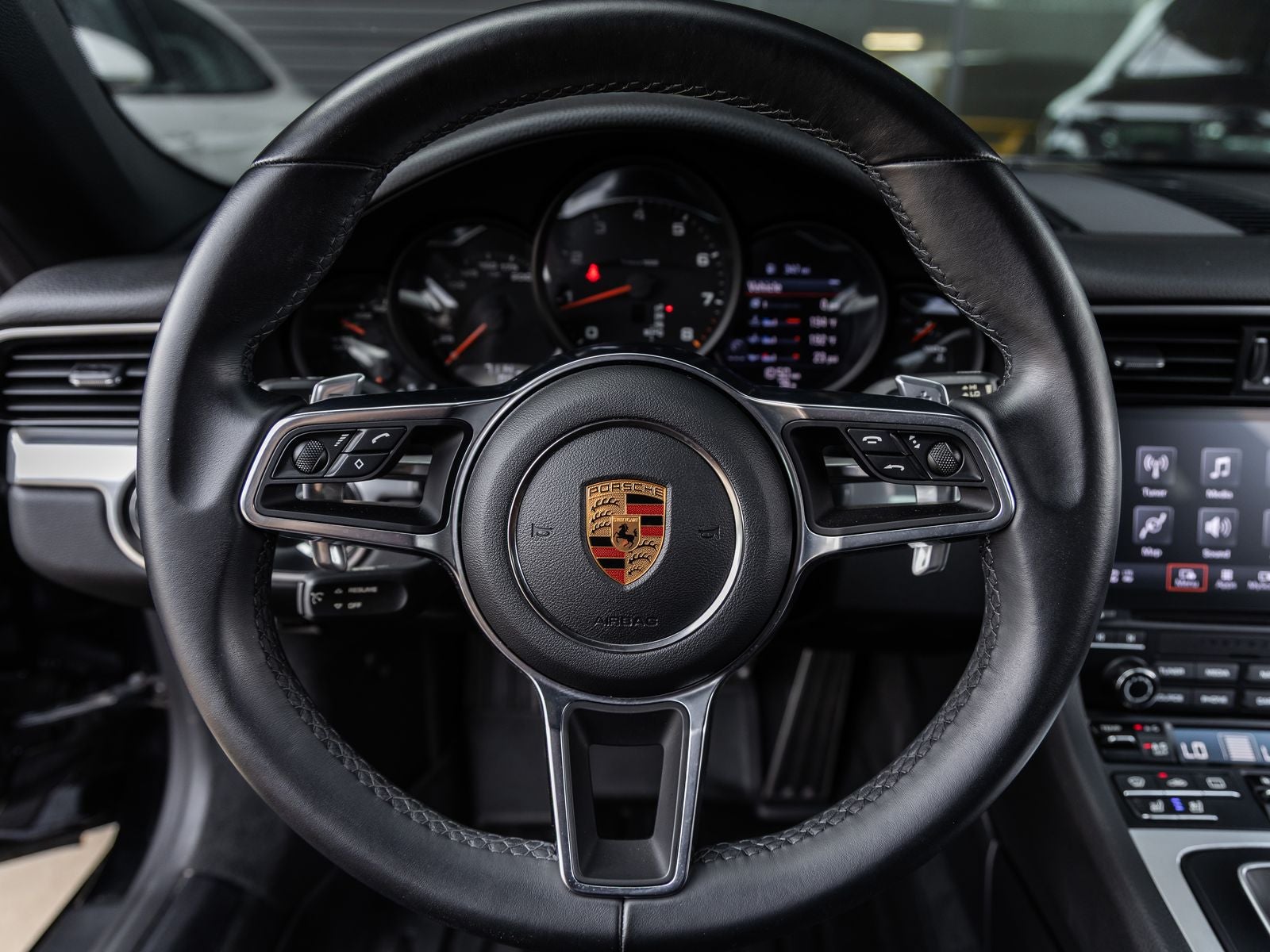 2019 Porsche 911 Carrera