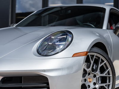 2025 Porsche 911 Carrera