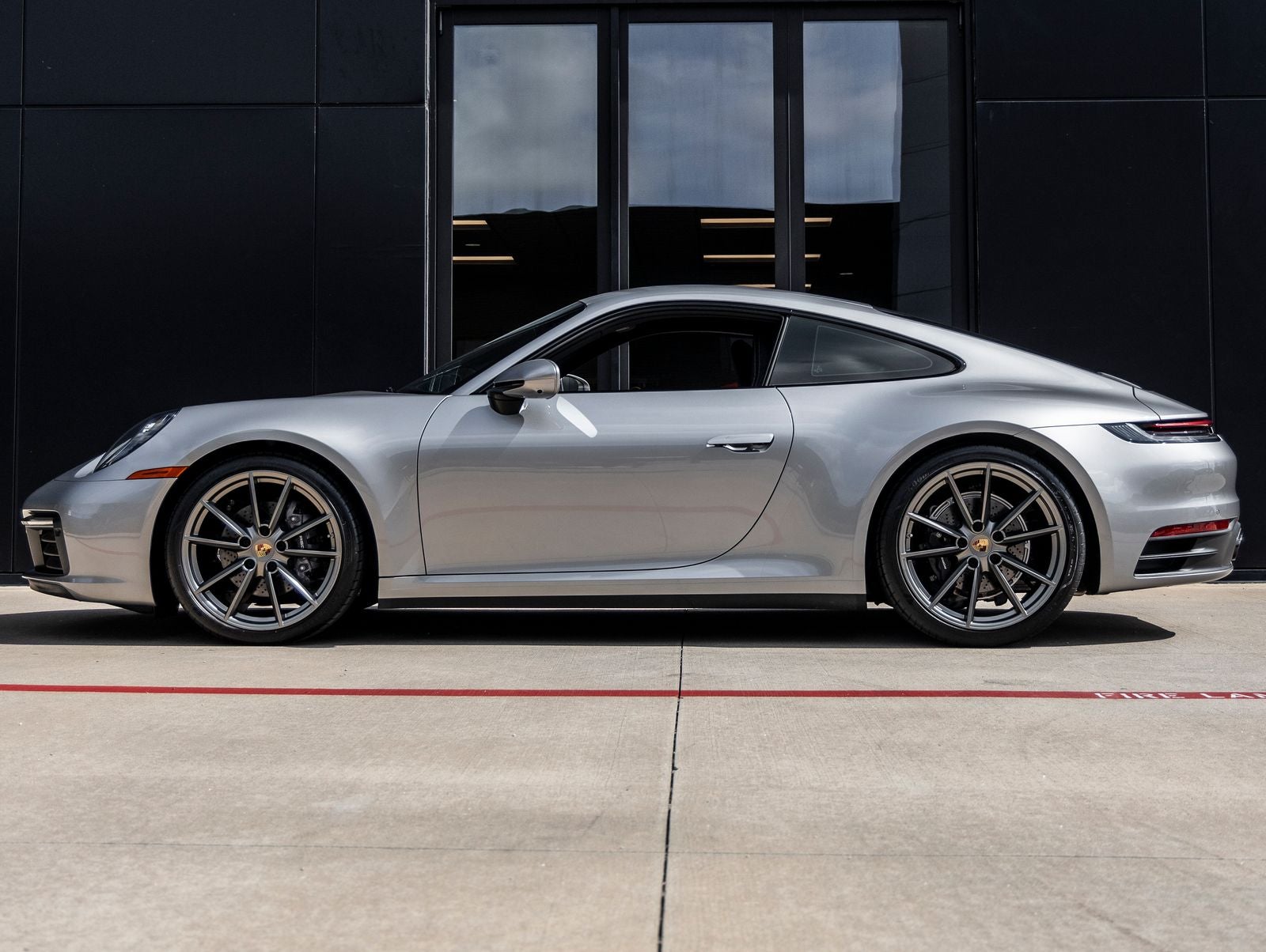 2024 Porsche 911 911 Carrera 4 (MY24)