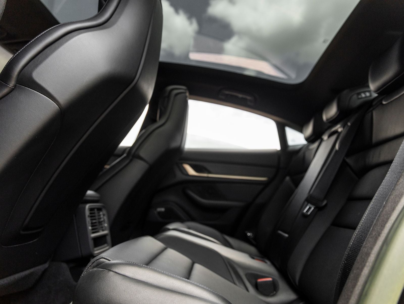 2023 Porsche Taycan RWD