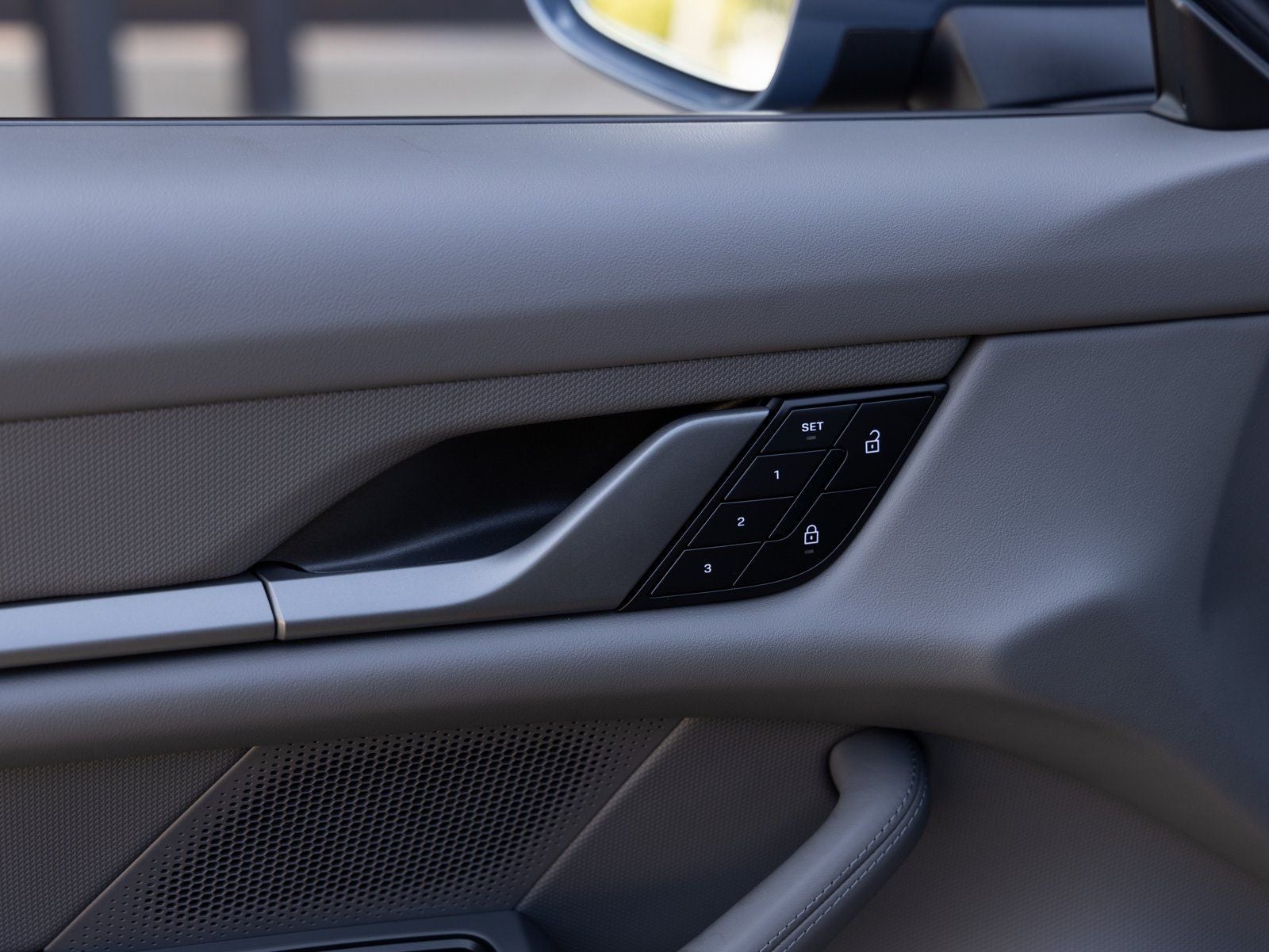 2025 Porsche Taycan Taycan