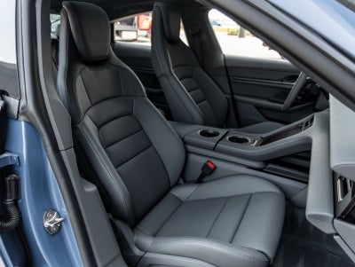 2025 Porsche Taycan 4